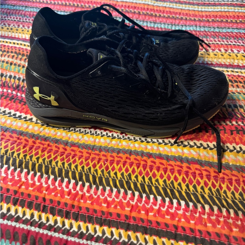 Men’s HOVR Under Armour Shoes